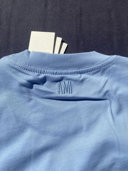 Tshirt Ami Paris azul clara