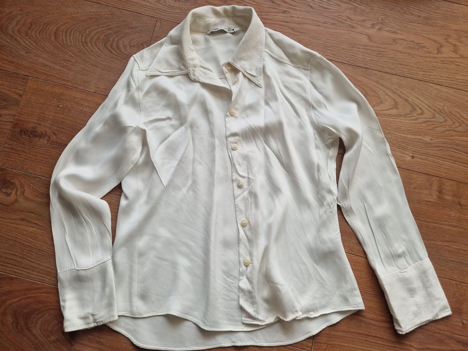 Biała / kremowa koszula Zara rozmiar L uszkodzona
