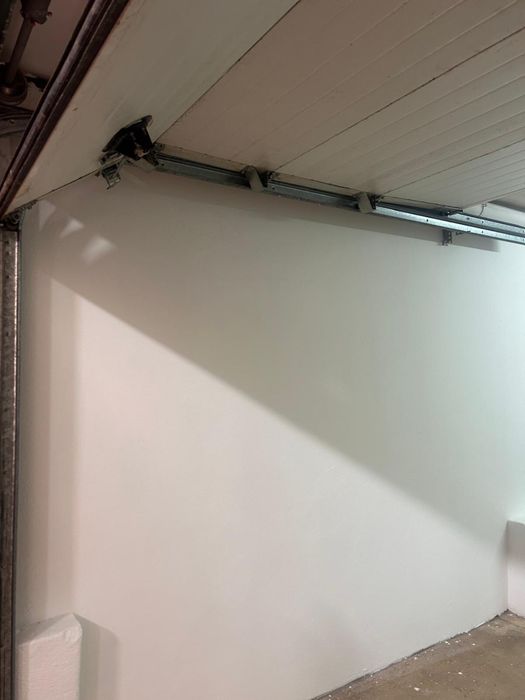 2  portoes de garagem