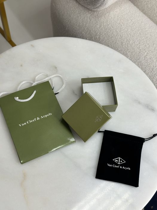 Упаковка коробка пакет пильник пыльник ван клиф van cleef vancleef vca