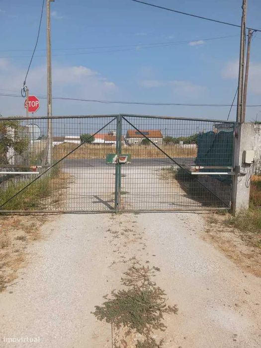 Terreno misto com excelente viabilidade de construção – Pinhal Novo