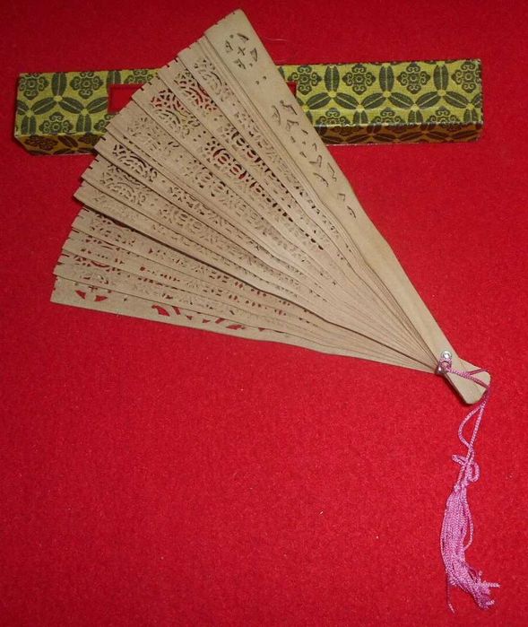 Leque de bambu dobrável feito à mão com caixa original