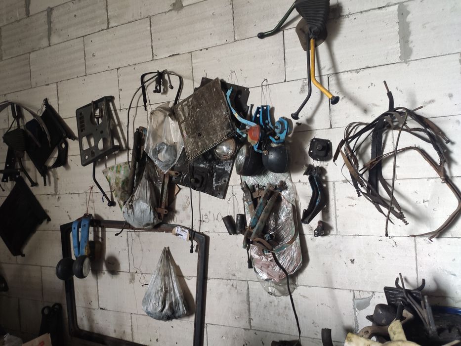 Диски мтз 80 50  стакани циліндричка полуося все по мтз диференціали..