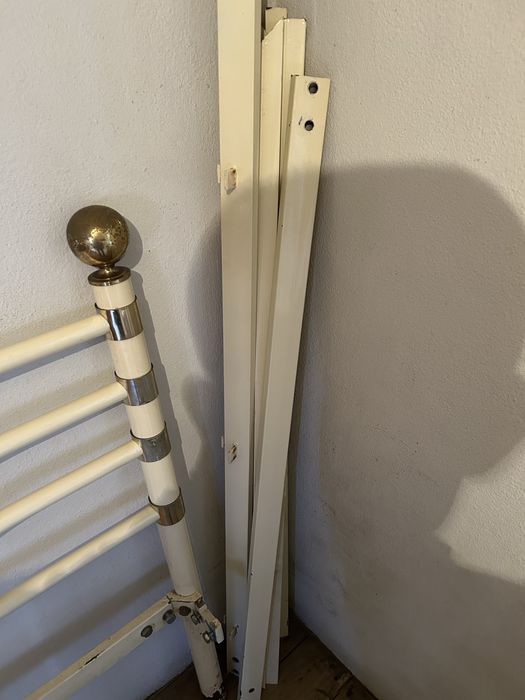 Cama de FERRO ANTIGA