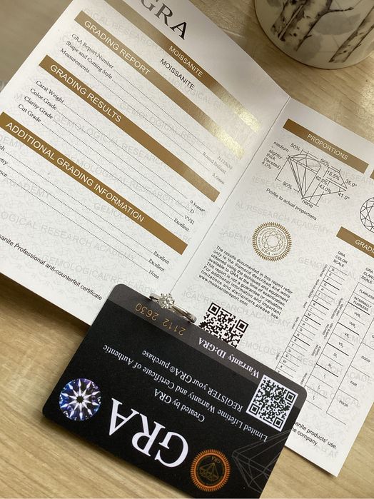 Srebrny pierścionek z lab diament Moissanite 0,5 karata 5 mm