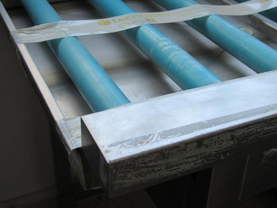 Mesa de apoio - máquina lavar