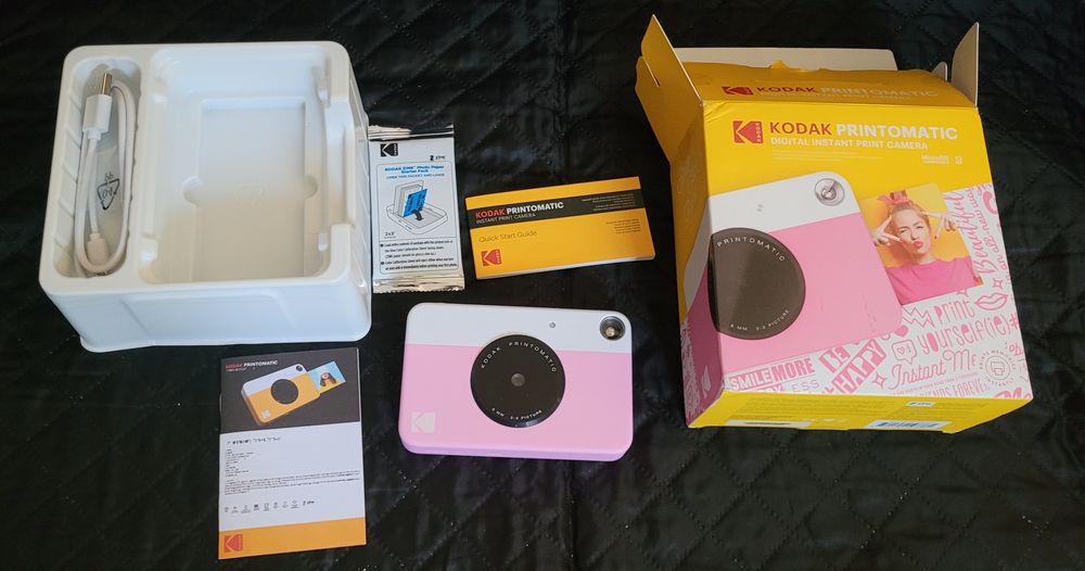 Máquina fotográfica KODAK. Nova. 50euros.