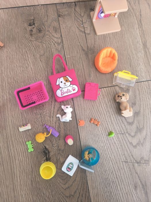 Barbie Lalka + salon dla zwierząt zestaw