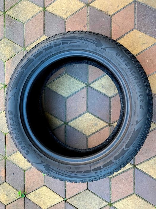 245/50 R18 104T XL GoodYear UltraGrip Ice 2 / Зимові шини