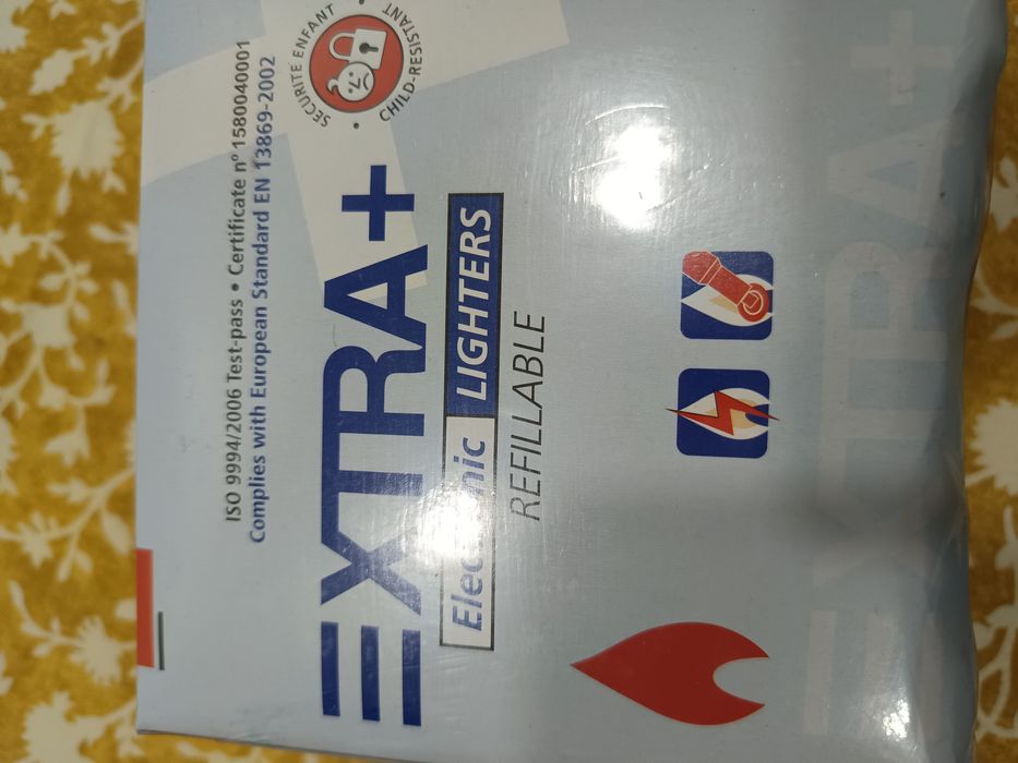 50 isqueiros eletrônicos