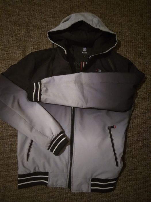 Демісезонна підліткова куртка 46р