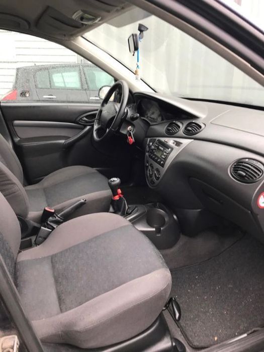 Ford Focus 1.6 16V Station 2000 - Para Peças