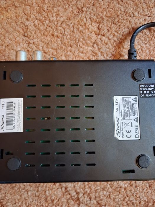 Dekoder  Strong HD Dolby telewizja naziemna .