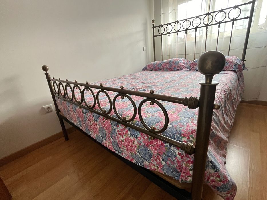Cama vintage para despachar