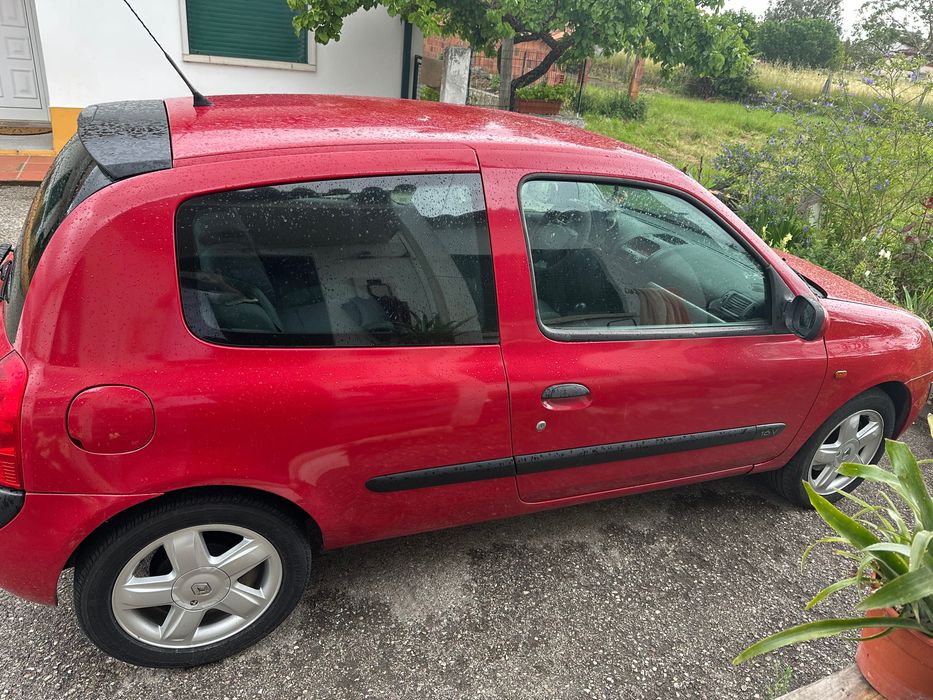 Vendo ou troco por moto 4 com matrícula
