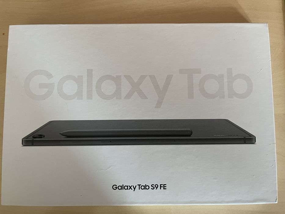 Tablet Samsung Galaxy Tab S9 FE Wi-fi + case