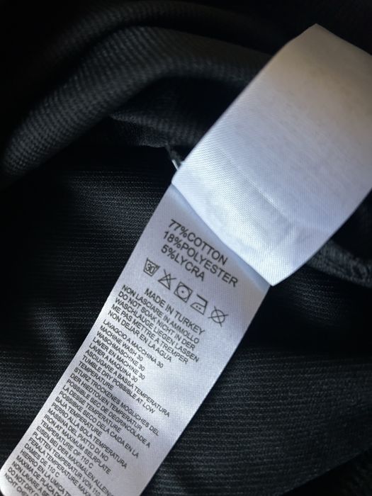 Кофта в стилі Balenciaga