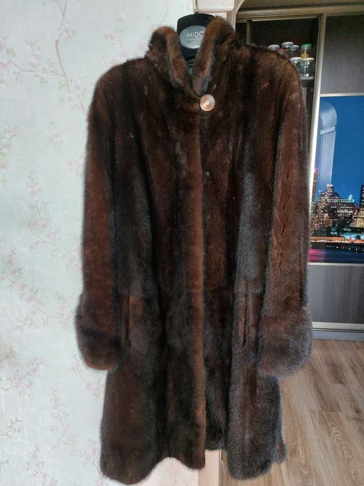 Шуба з норки б/у, виробник Mido-International фабрика хутра