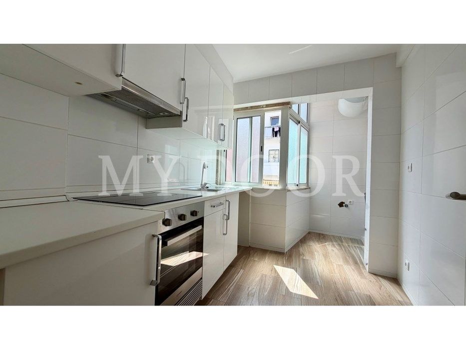 Apartamento T2 Moscavide - Central - Luminoso — Moscavide E Portela, Lisboa