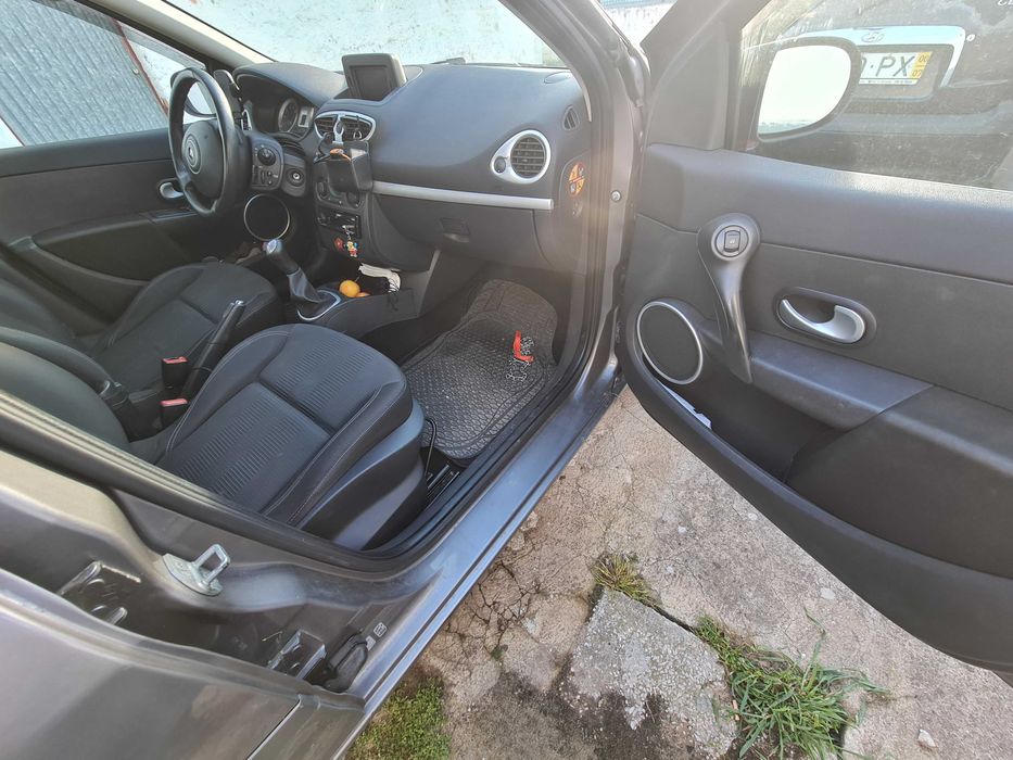 Renaul Clio a GPL/Gasolina