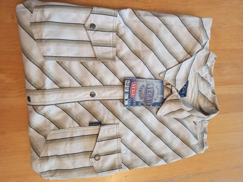 Koszula męska L/XXL, Vega, zapinana na zatrzaski.