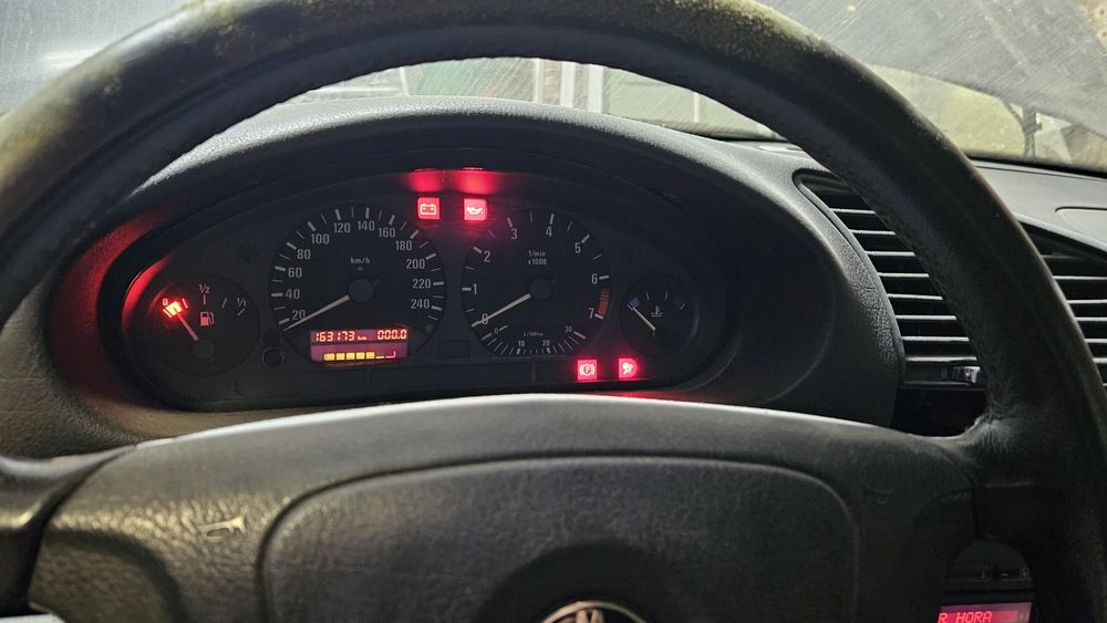 BMW 318is 1.9 1996 e36