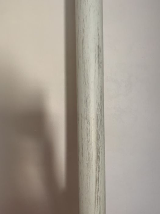 Varão  branco “décapé”