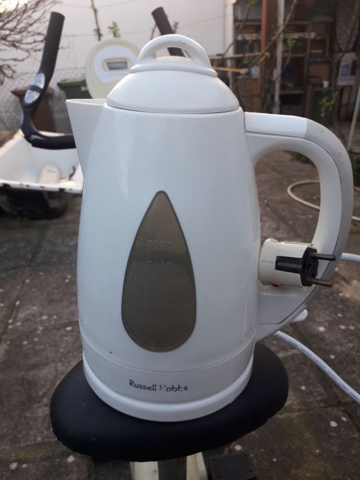 Vendo cafeteira eléctrica