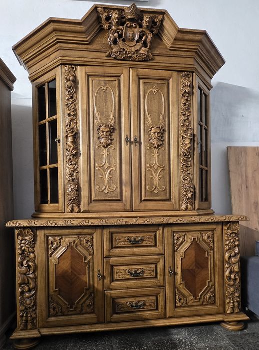 Kredens w stylu Gdańskim. Meble Gdańskie.