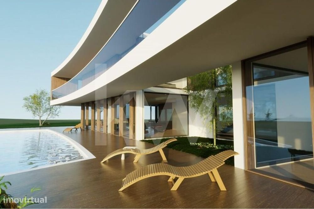 Fantastic riverside plot for construction