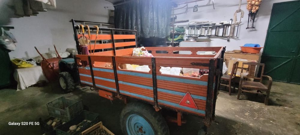 Vende Tractor Bertolini de 14 cv