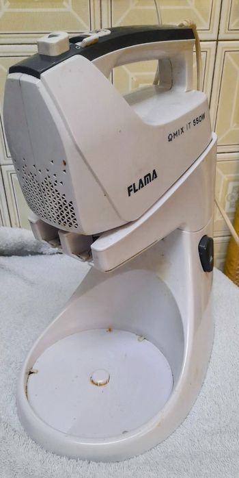 Batedeira Flama 1406FL usado, sem taça nem acessórios / Para peças - Entrega imediata
