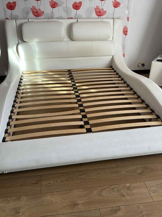 Sprzedam łóżko 160x200