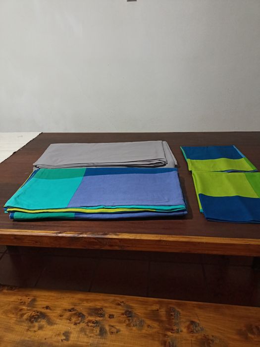 Duas capas de edredom.