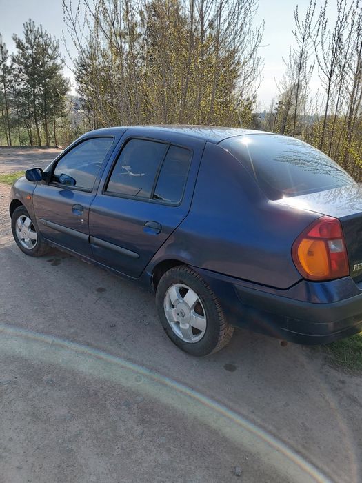 Продам Рено Кліо 2 2004 рік 1.4 бензин