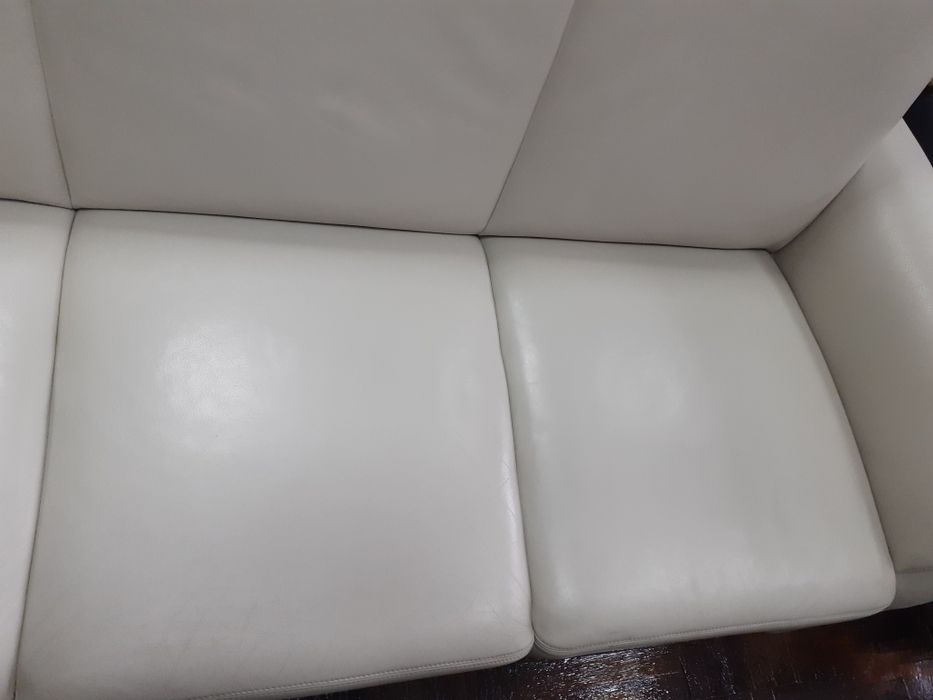 Шкіряний диван трійка з Німеччини.