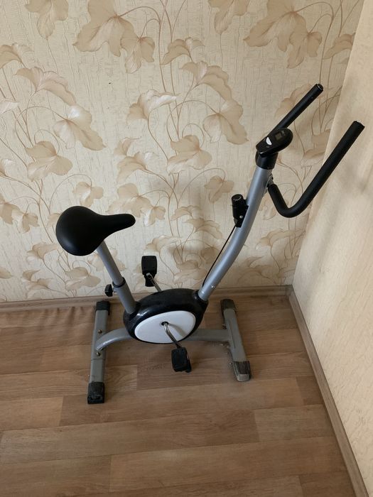 Велотренажёр в хорошем состоянии