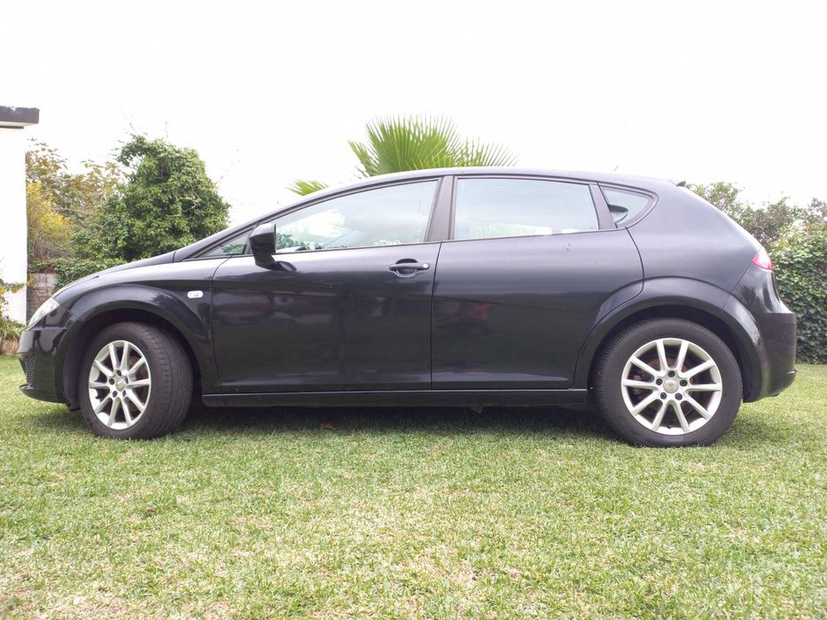 Seat Leon 1.6 TDI 2010 — photo 3