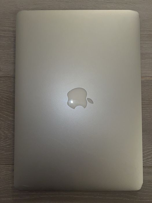 MacBook Air 13’ 2017 8GB Intel Core i5 laptop, stan bardzo dobry
