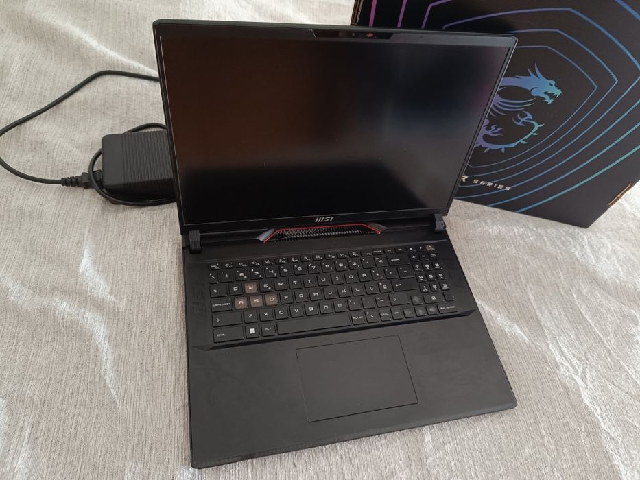Portátil Gaming MSI Raider GE78HX 13VH i7 de 13a Geração, NVIDIA 4080 + Oferta