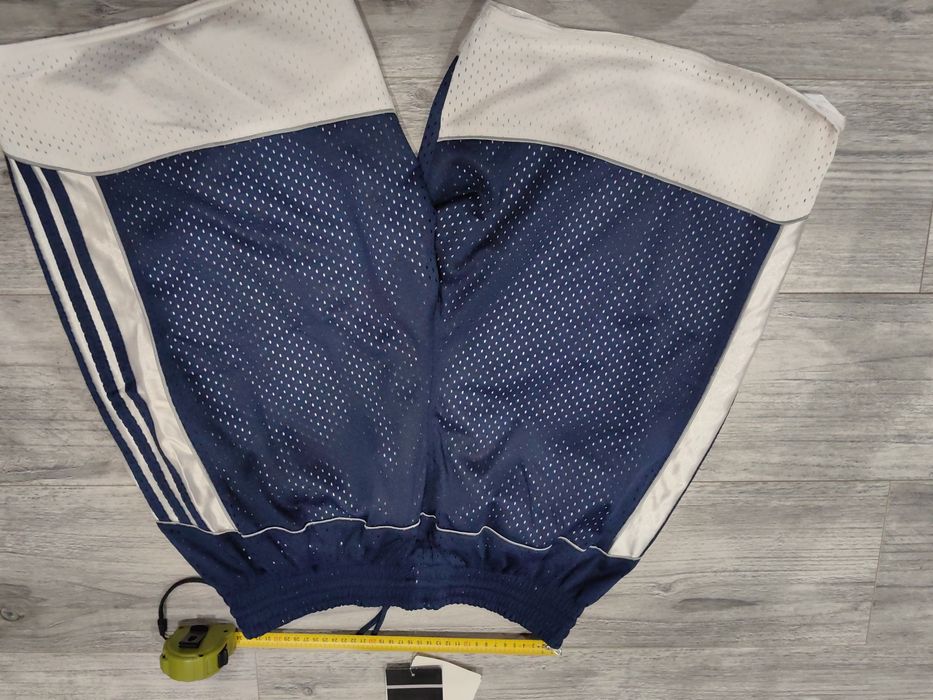 Krótkie spodenki do koszykówki Adidas r.M