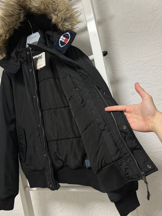 Зимняя куртка Tommy Hilfiger M размер