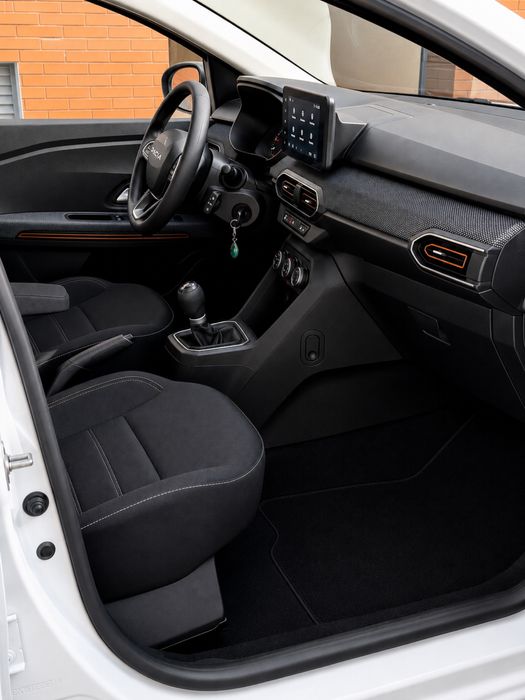 Dacia Sandero Stepway 1.0 TCe 91cv Automático – 2023 | Apenas 28.000 km