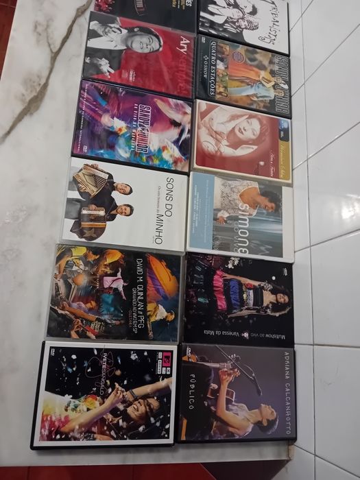 Conjunto de 14 Dvd's Música Brasileira/Portuguesa