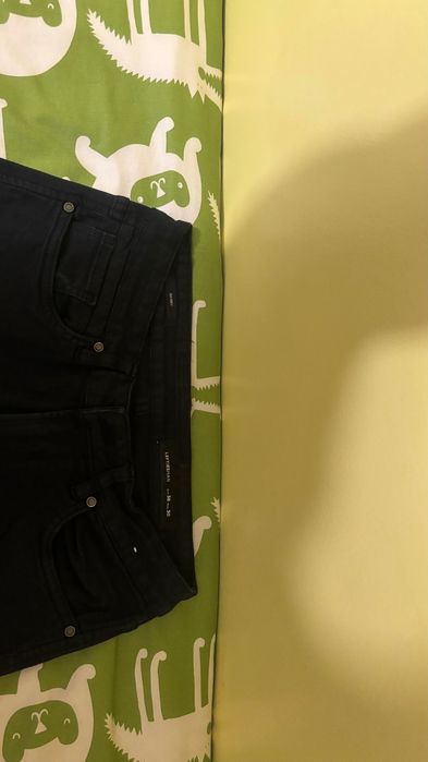 Calça de ganga marca lefties
