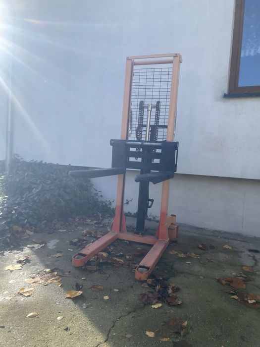 Paleciak masztowy podnosnikowy sztaplarka wozek paletowy widlowy 1,5t