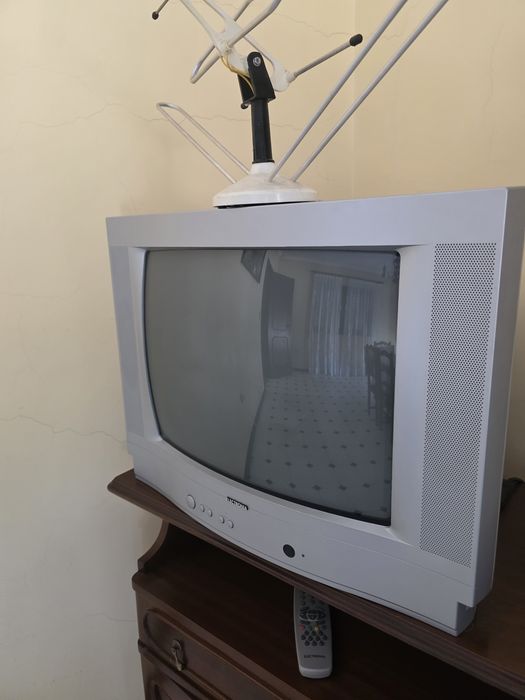 TV com comando - Electronia