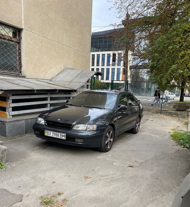 Toyota CARINA E 1.6
