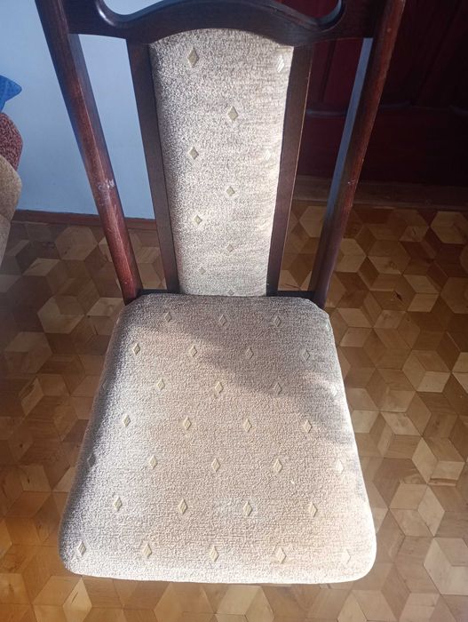 krzesła tapicerowane