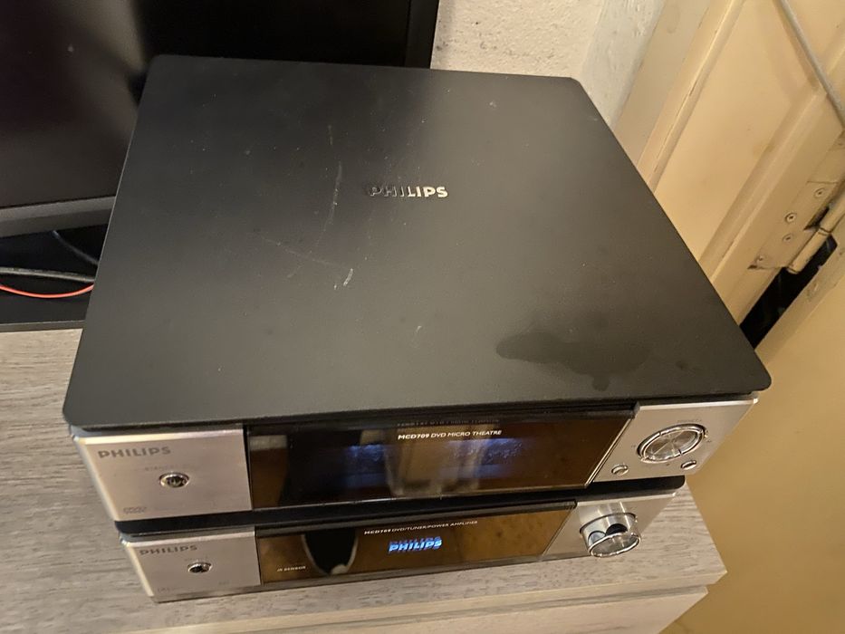 Aparelhagem philips com avari no leitor de cds